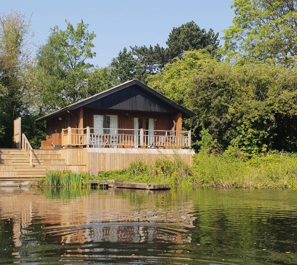 Holly Lodge 14 Hot Tub York Dış mekan fotoğraf